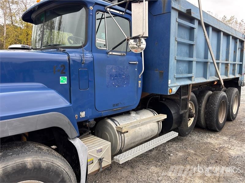 Mack RD688 Самоскиди
