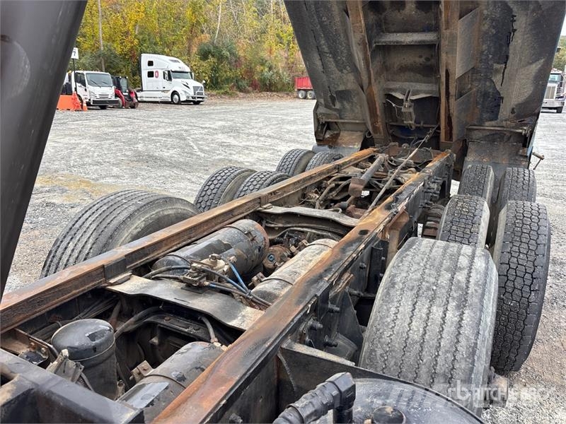 Mack RD688 Самоскиди