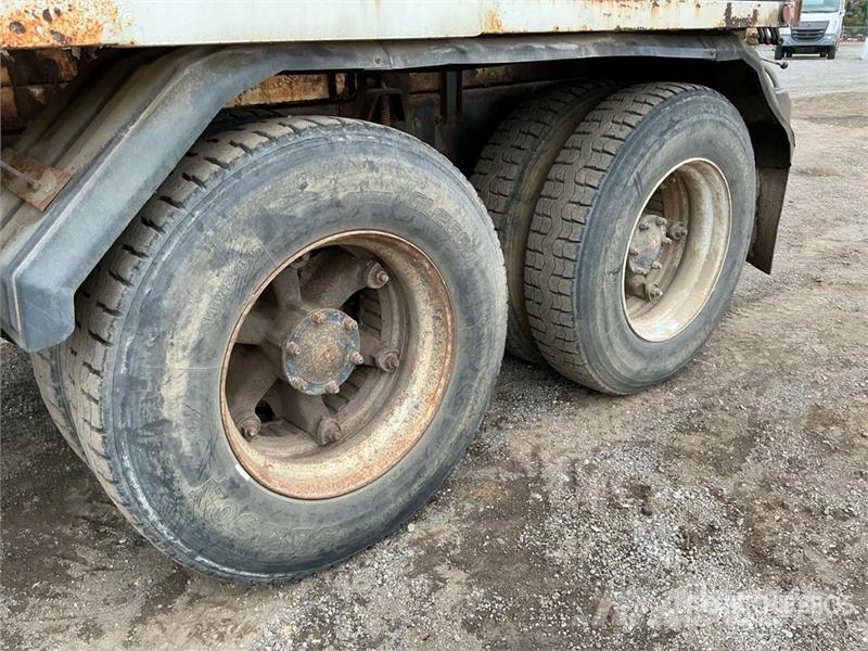 Mack RD688 8x4 Mixer Truck ミキサー車