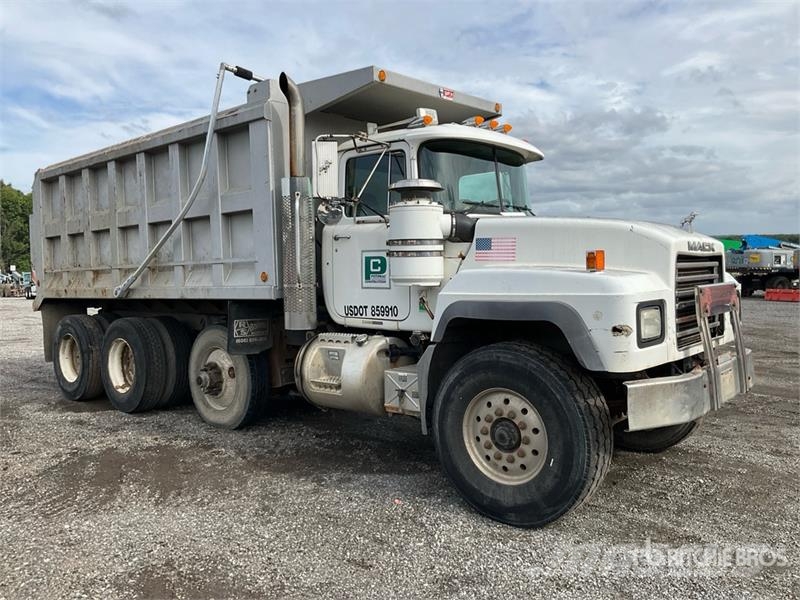 Mack RD688S Tippbil