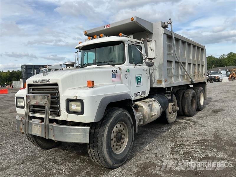 Mack RD688S Tippbil