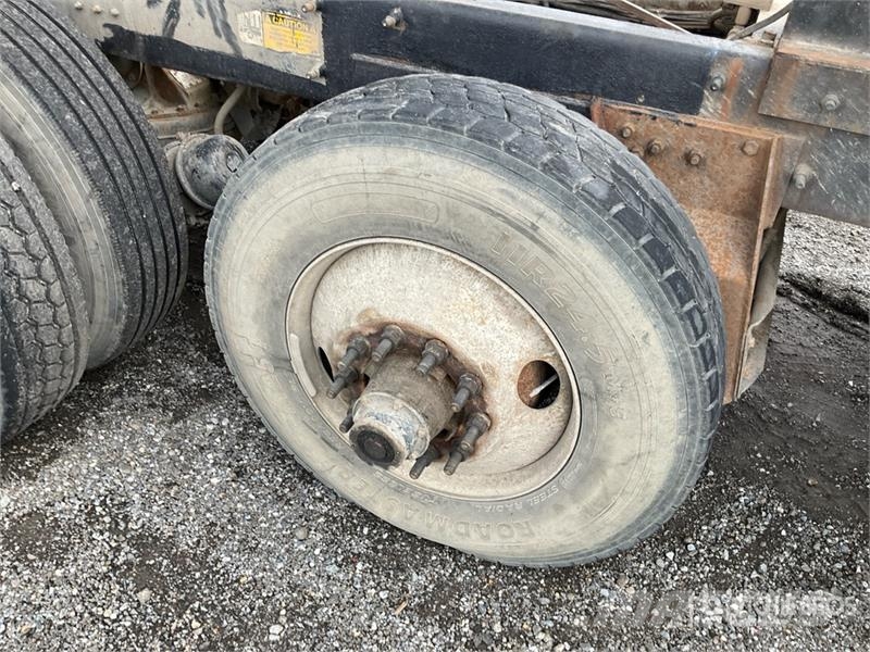 Mack RD688S Tippbil