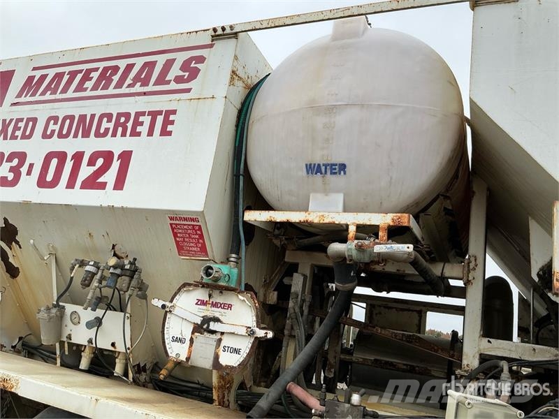 Mack RD688S 8x4 Mixer Truck Beton-Mischfahrzeuge