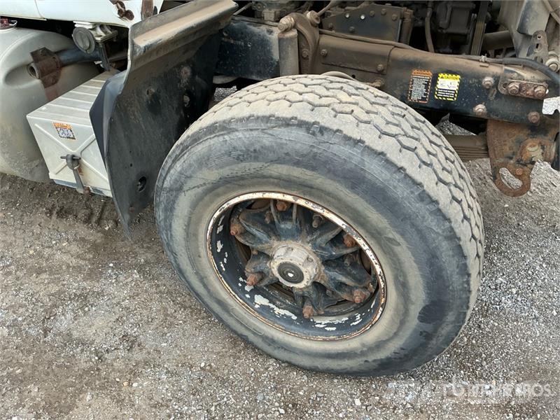 Mack RD688S 8x4 Volumetric Mixer Truck Автобетоносмесители