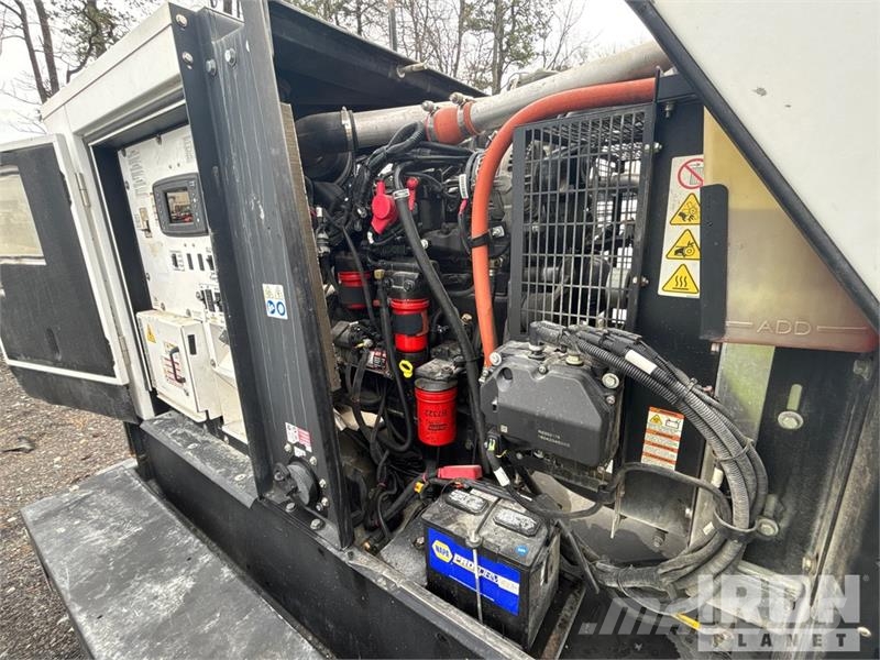Magnum Pro MDG75 60 kW Mobile Generator Set Generadores diésel