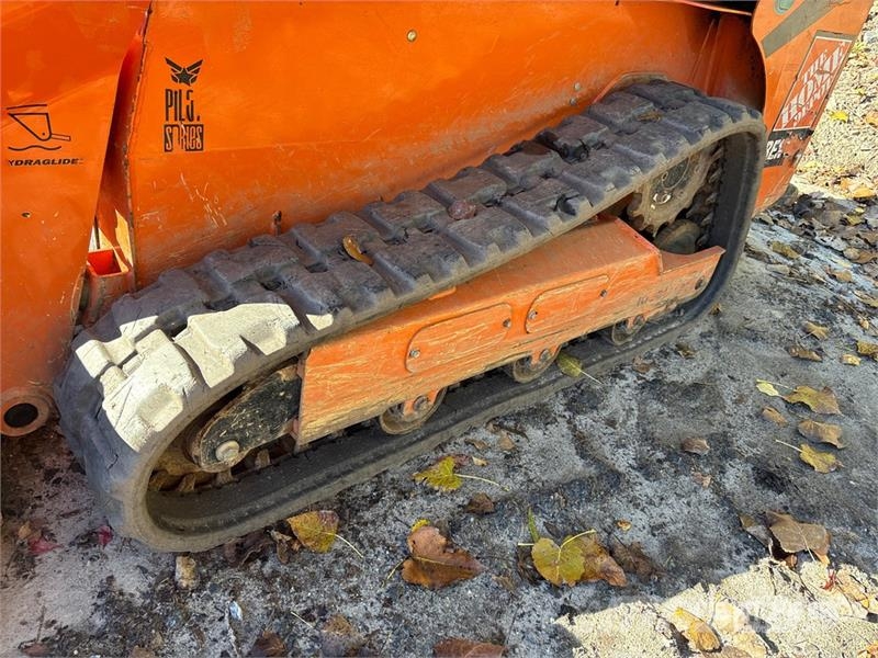 Manitou 1050RT Compact Track Loader Chargeuse compacte