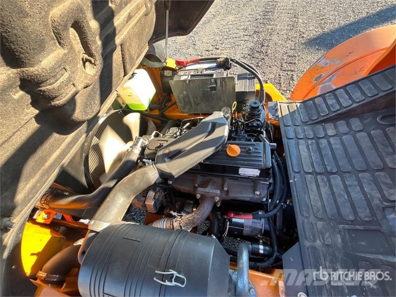 Maximal FD40T-M2WE3 4000 kg Cushion Tire Forklift 其他叉车