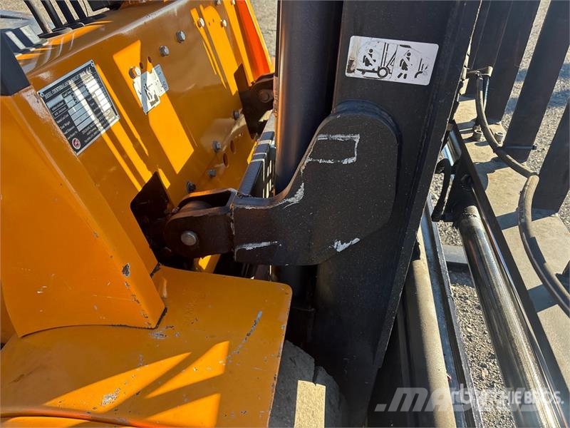 Maximal FD40T-M2WE3 4000 kg Cushion Tire Forklift 其他叉车