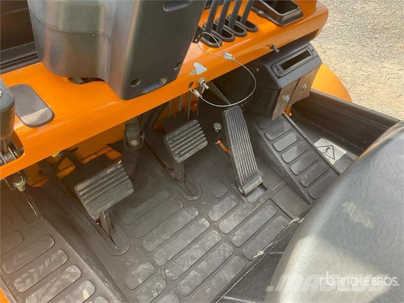 Maximal FD40T-M2WE3 8800 lb Pneumatic Tire Forklift Muut haarukkatrukit