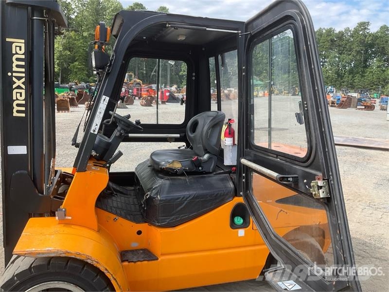 Maximal FD40T-M2WE3 8800 lb Pneumatic Tire Forklift Muut haarukkatrukit