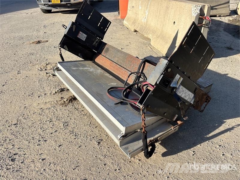 Maxon ME2 Pickup Truck Liftgate Drugi deli