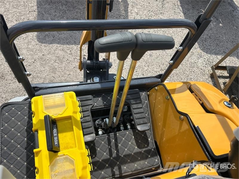  ME20-YELLOW Yanmar Diesel Mini Excavator (Unused) 小型挖掘机