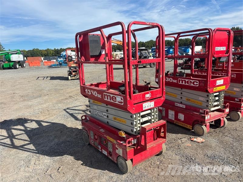 MEC 1330SE Electric Scissor Lift Šķerveida pacēlāji