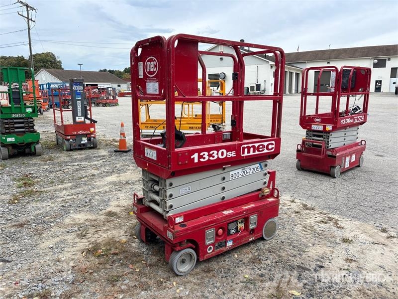 MEC 1330SE Electric Scissor Lift Makazaste platforme