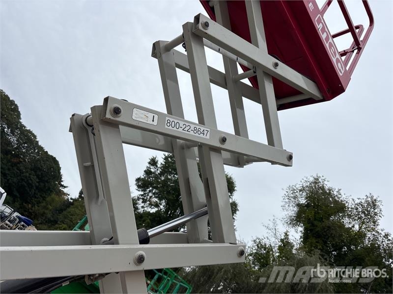 MEC 1330SE Electric Scissor Lift Makazaste platforme