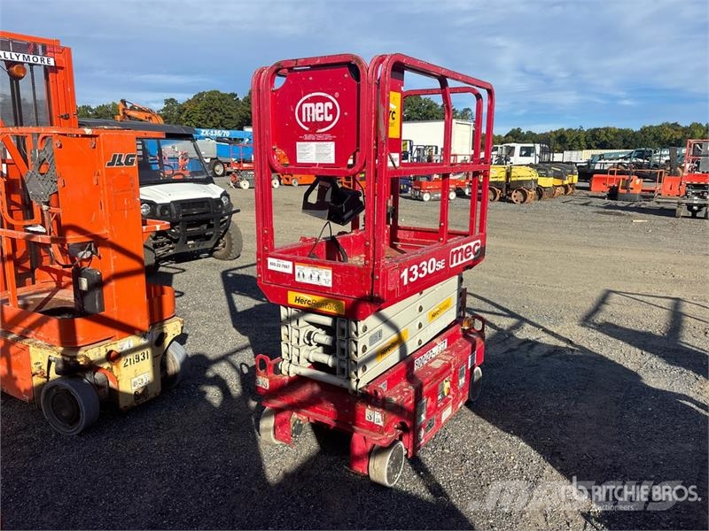 MEC 1330SE Electric Scissor Lift Scheren-Arbeitsbühnen