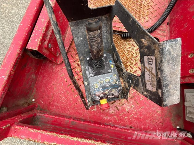 MEC 1330SE Electric Scissor Lift Makazaste platforme