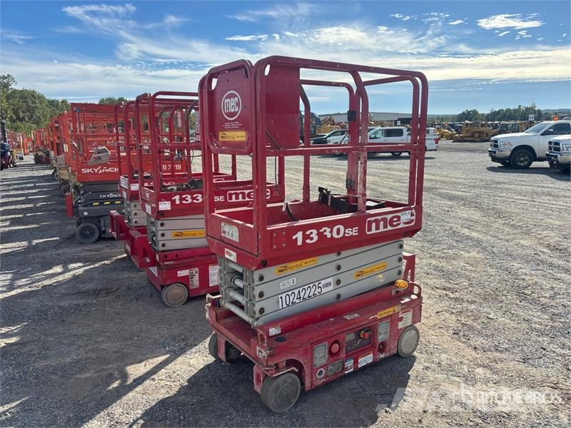 MEC 1330SE Electric Scissor Lift Šķerveida pacēlāji