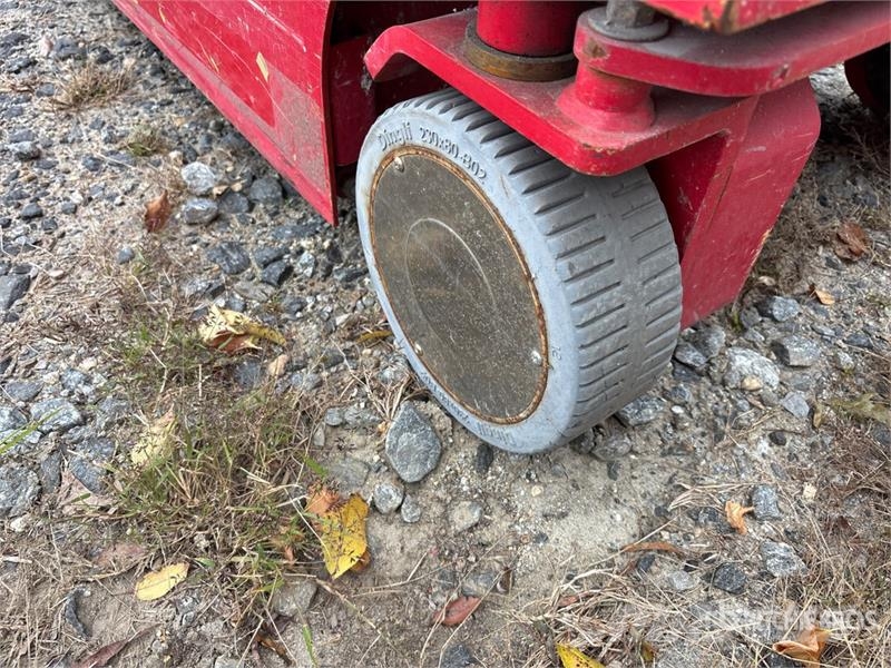 MEC 1330SE Electric Scissor Lift Makazaste platforme