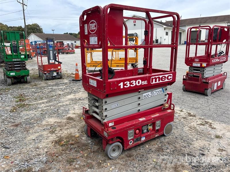 MEC 1330SE Electric Scissor Lift Makazaste platforme