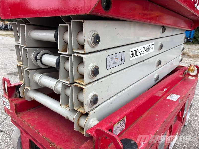 MEC 1330SE Electric Scissor Lift Makazaste platforme