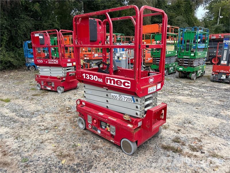 MEC 1330SE Electric Scissor Lift Makazaste platforme
