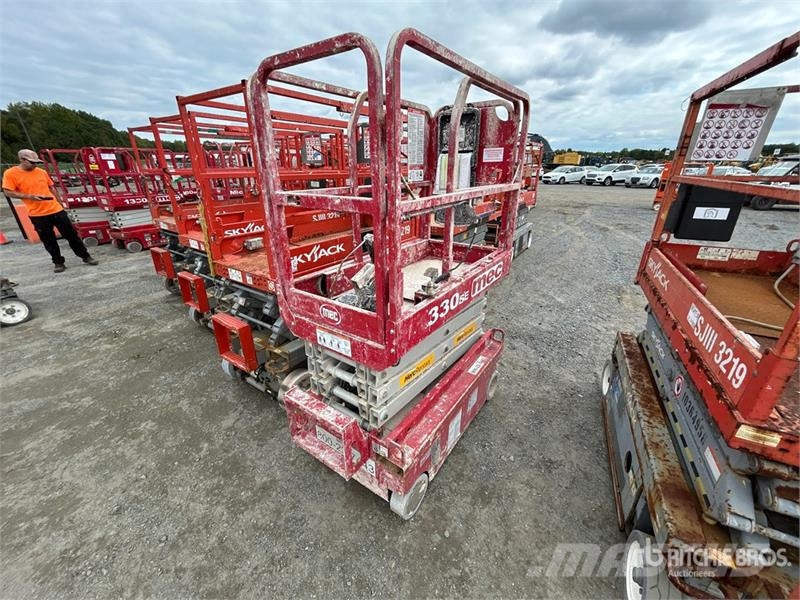 MEC 1330SE Electric Scissor Lift Saksilavat