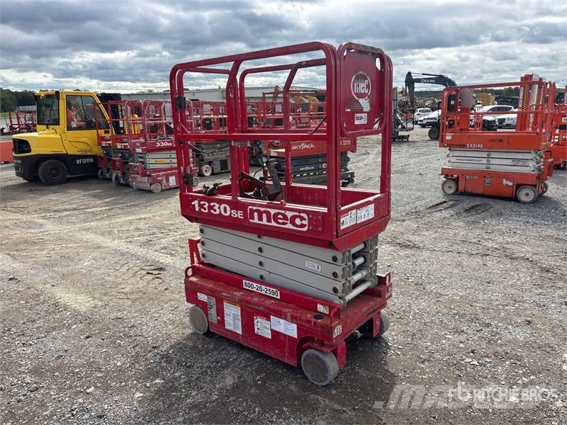 MEC 1330SE Electric Scissor Lift Ollós emelők