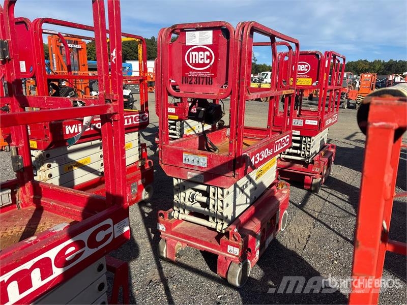 MEC 1330SE Electric Scissor Lift Scheren-Arbeitsbühnen