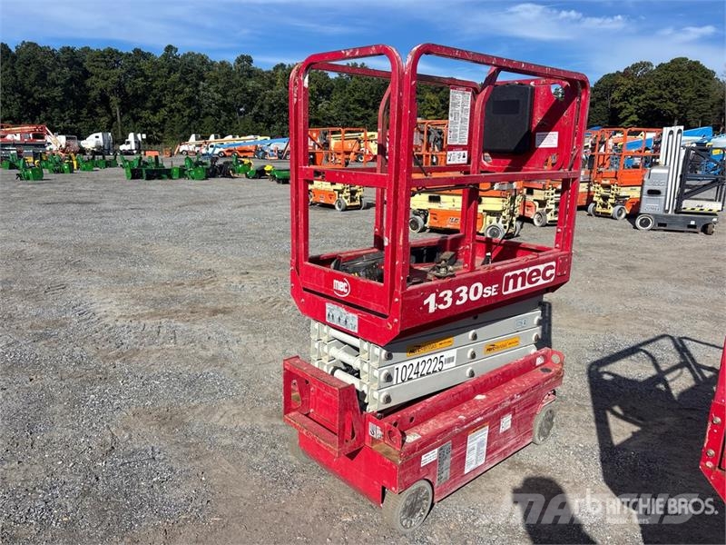 MEC 1330SE Electric Scissor Lift Šķerveida pacēlāji