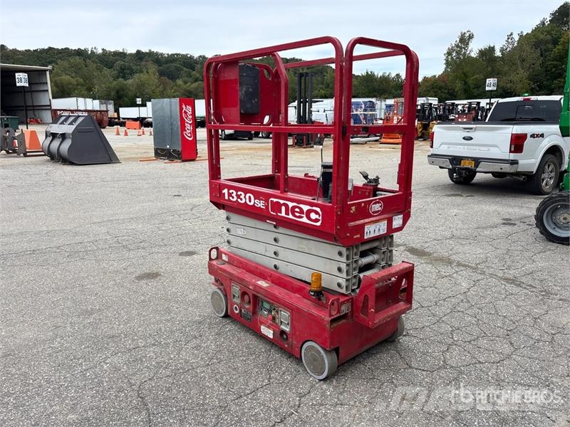 MEC 1330SE Electric Scissor Lift Makazaste platforme
