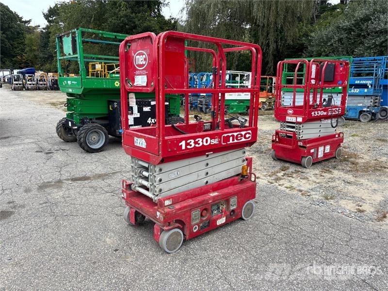 MEC 1330SE Electric Scissor Lift Makazaste platforme