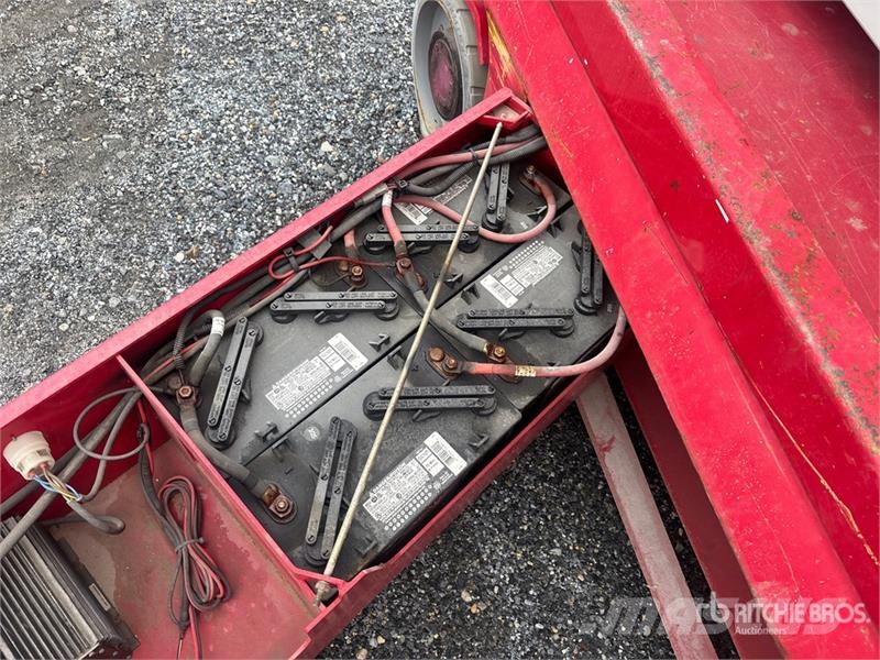 MEC 4555SE Electric Scissor Lift Ollós emelők