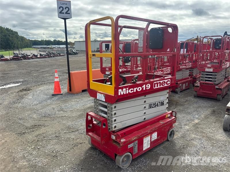 MEC Micro 19 Electric Scissor Lift رافعات مقصية الشكل