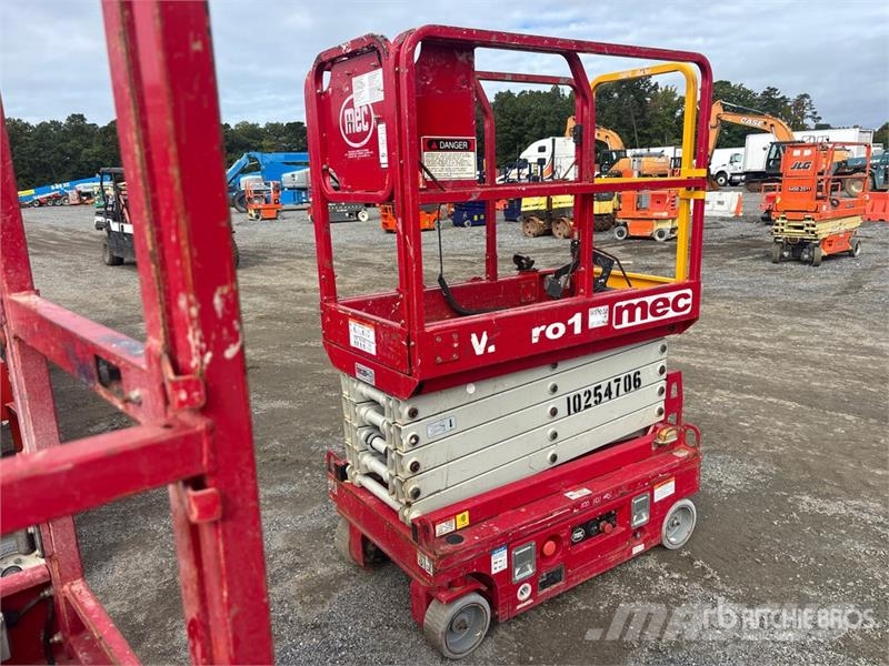 MEC Micro 19 Electric Scissor Lift رافعات مقصية الشكل