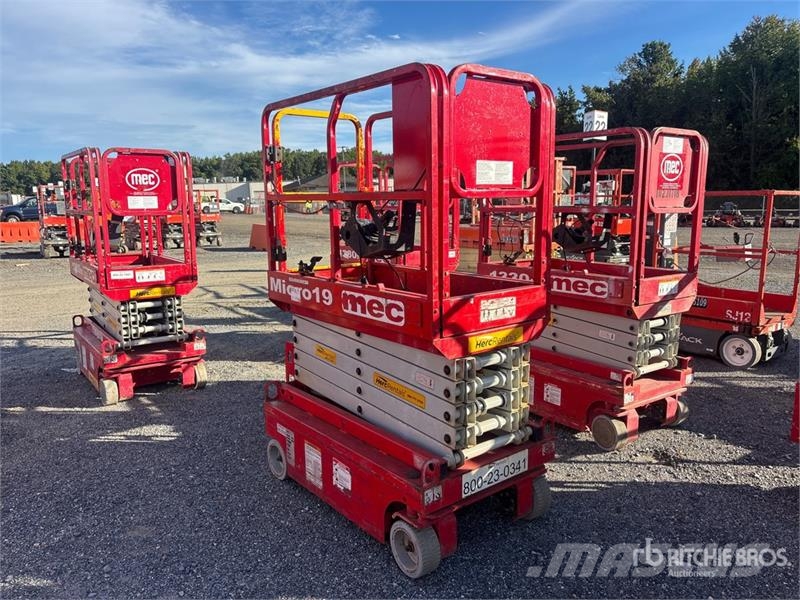 MEC Micro 19 Electric Scissor Lift Scheren-Arbeitsbühnen