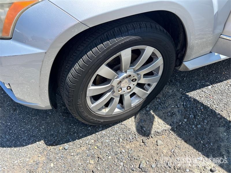 Mercedes-Benz GLK 350 AWD SUV Voiture