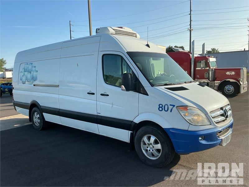 Mercedes-Benz Sprinter 2500 Refrigerated Truck Tovornjaki hladilniki
