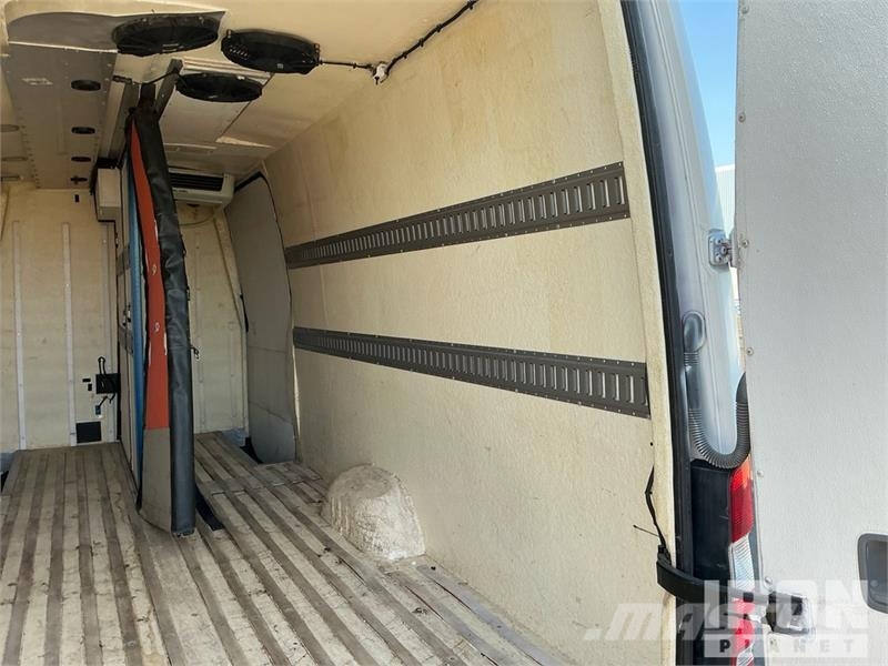 Mercedes-Benz Sprinter 2500 Refrigerated Truck Tovornjaki hladilniki