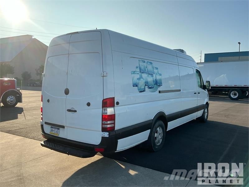 Mercedes-Benz Sprinter 2500 Refrigerated Truck Tovornjaki hladilniki