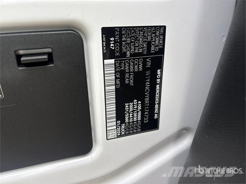 Mercedes-Benz Sprinter 2500 Cargo Van Panel vans