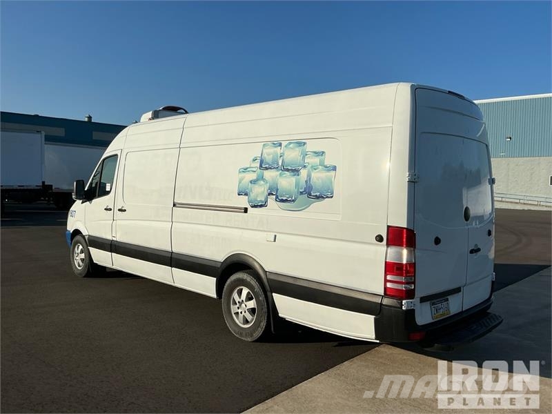 Mercedes-Benz Sprinter 2500 Refrigerated Truck Tovornjaki hladilniki