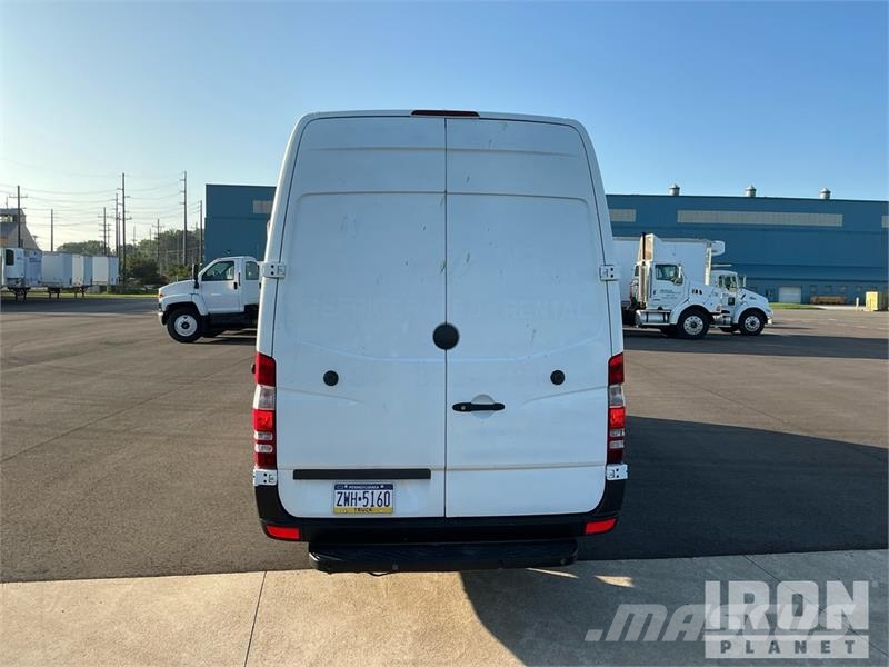 Mercedes-Benz Sprinter 2500 Refrigerated Truck Tovornjaki hladilniki