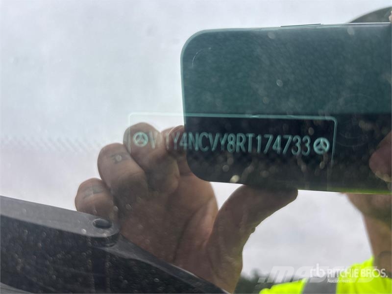 Mercedes-Benz Sprinter 2500 Cargo Van Panel vans