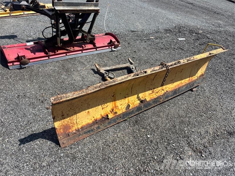 Meyer 7 ft 6 in 2 Way Snow Plow Sniego peiliai ir valytuvai
