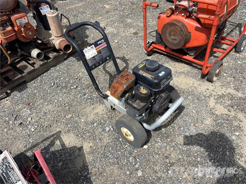 MI-T-M WP-2700-WCKB Pressure Washer Lätt högtryckstvätt