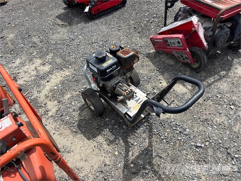 MI-T-M WP-2700-WCKB Pressure Washer Lätt högtryckstvätt