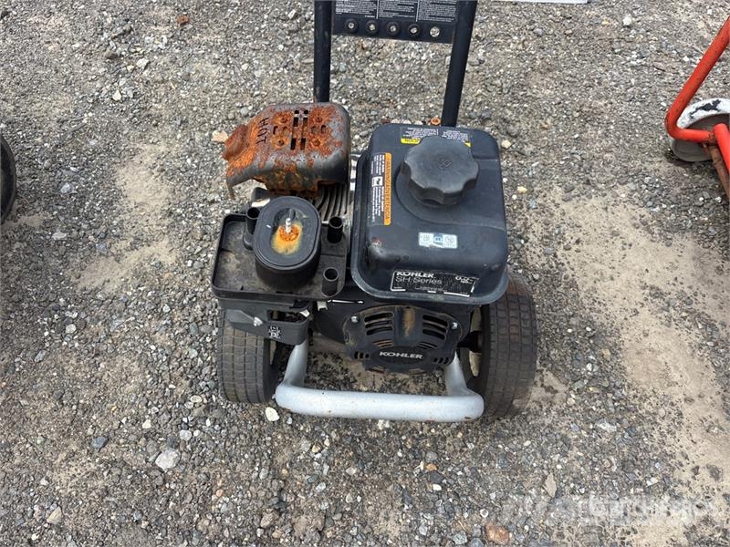 MI-T-M WP-2700-WCKB Pressure Washer Lätt högtryckstvätt