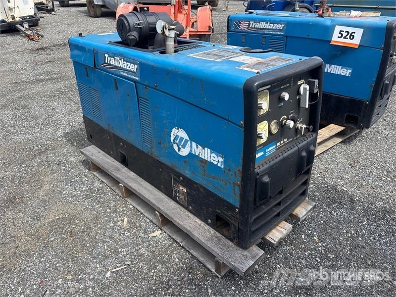Miller Trailblazer 300 A Skid-Mounted Multi-Process 3-in- Kaynak makineleri
