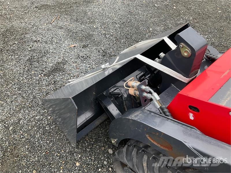 Mini Compact Track Loader لوادر انزلاقية التوجيه